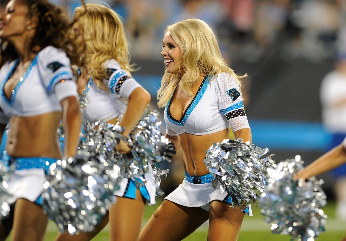 Carolina-Panthers-TopCats-cheerleaders-AP_943903785389.jpg