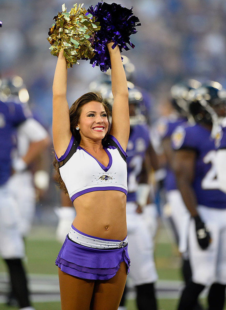 Baltimore-Ravens-cheerleaders-AP_720624272287.jpg