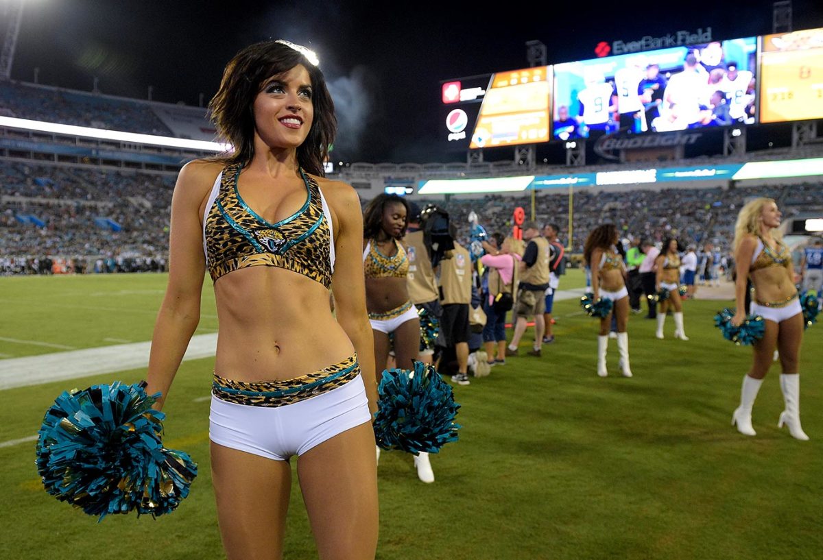Jacksonville-Jaguars-ROAR-cheerleaders-AP_786097609774.jpg