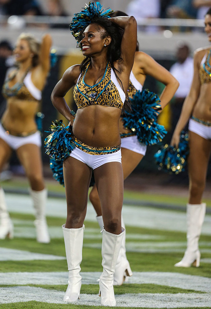 Jacksonville-Jaguars-ROAR-cheerleaders-DFH1503201555_NFL_Jaguars_vs_Lions.jpg
