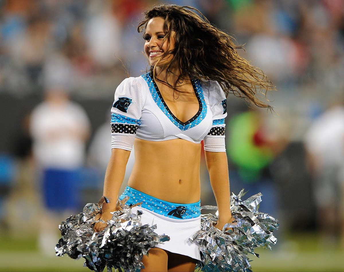 Carolina-Panthers-TopCats-cheerleaders-AP_198778422462.jpg