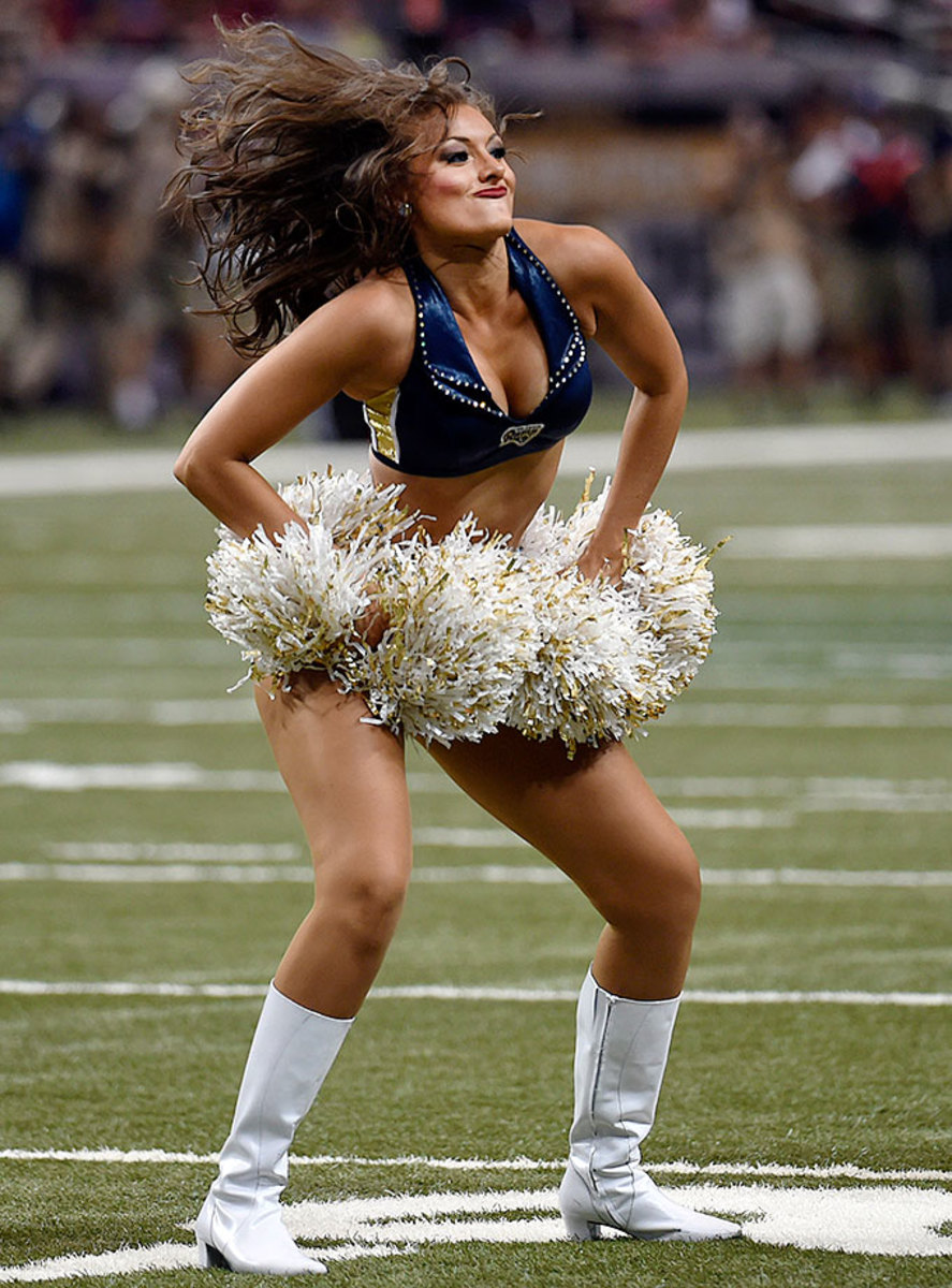 St-Louis-Rams-cheerleaders-AP_366310677641.jpg