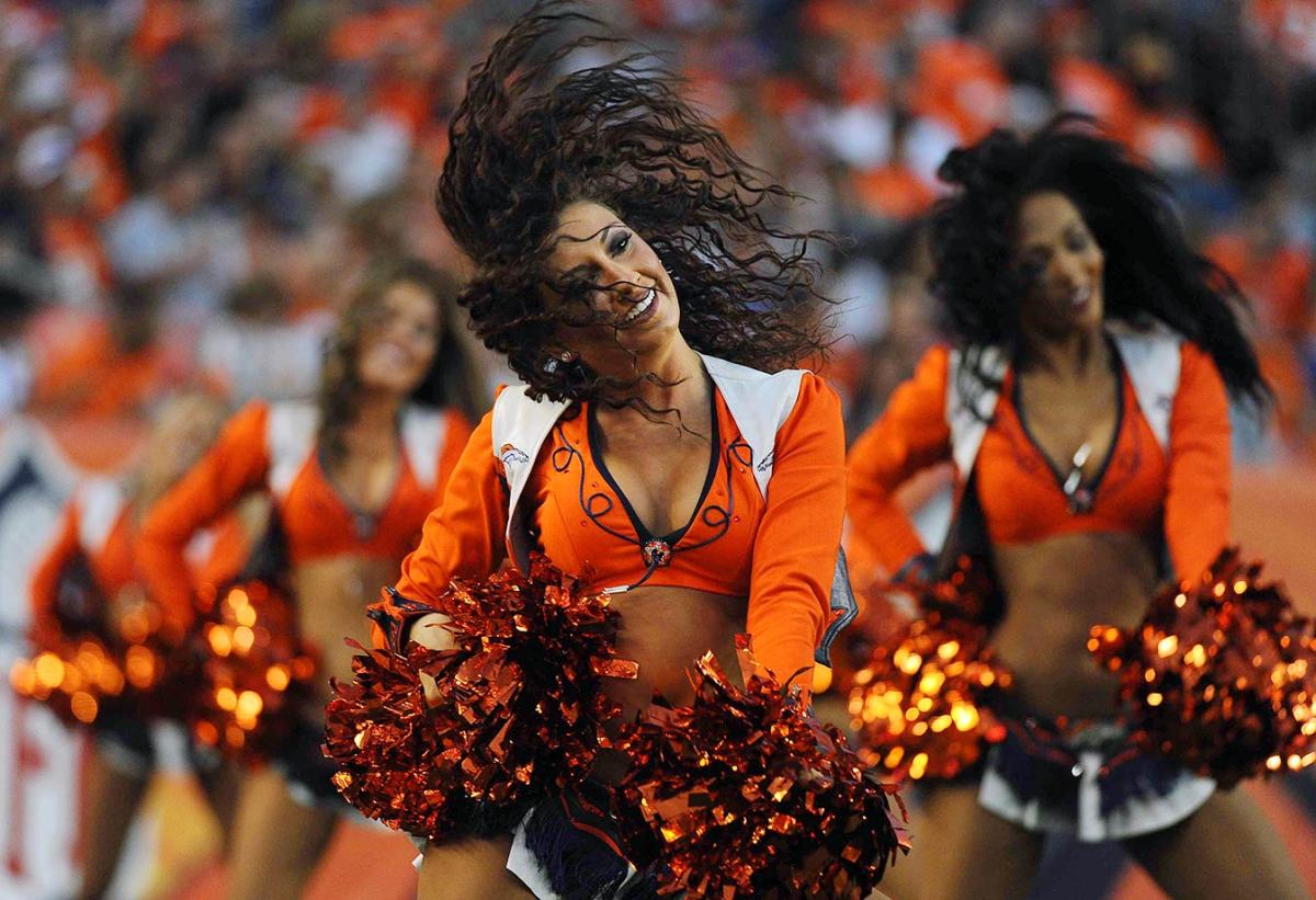 Denver-Broncos-cheerleaders-GettyImages-485898464_master.jpg