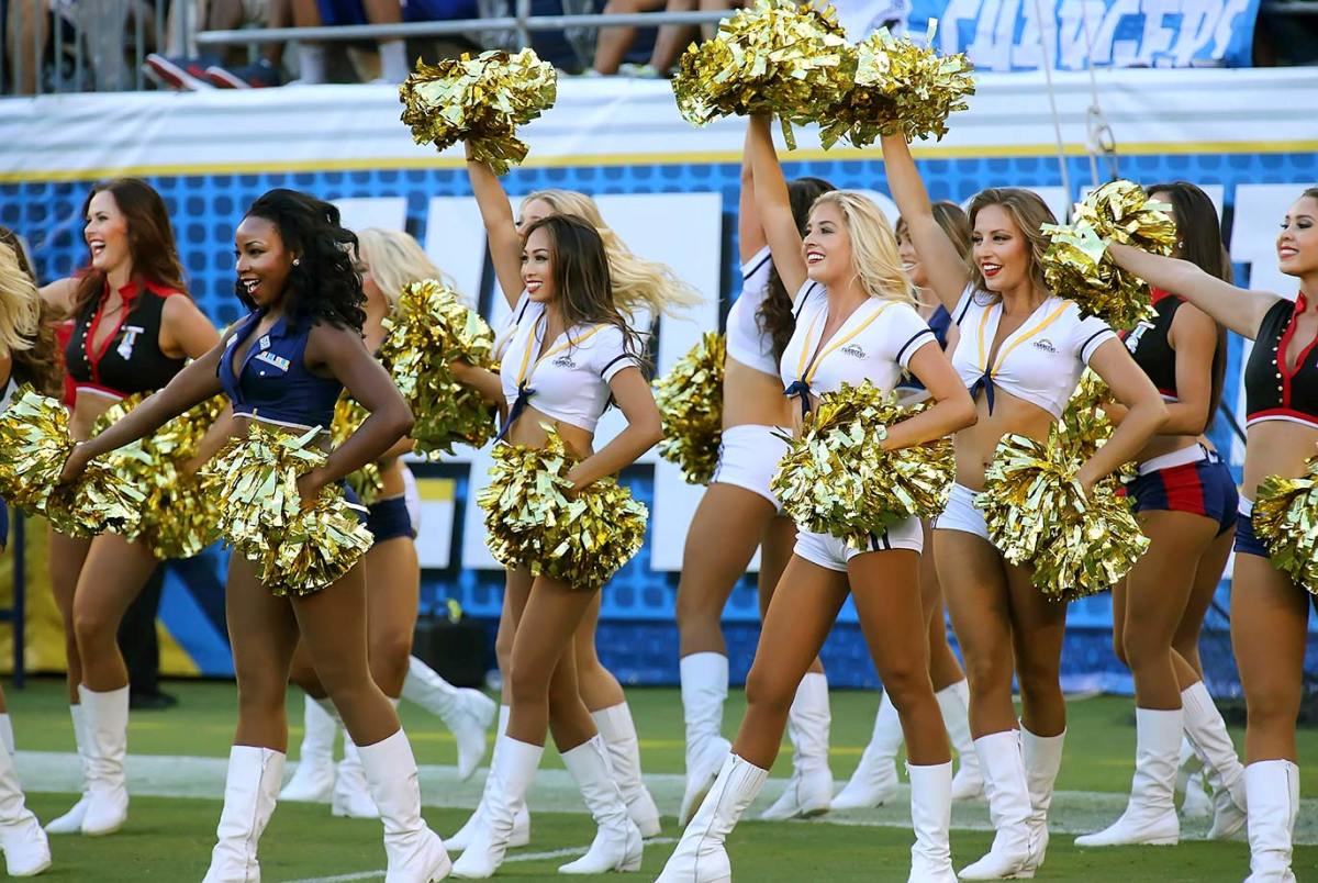 San-Diego-Charger-Girls-cheerleaders-XYP_2499.jpg