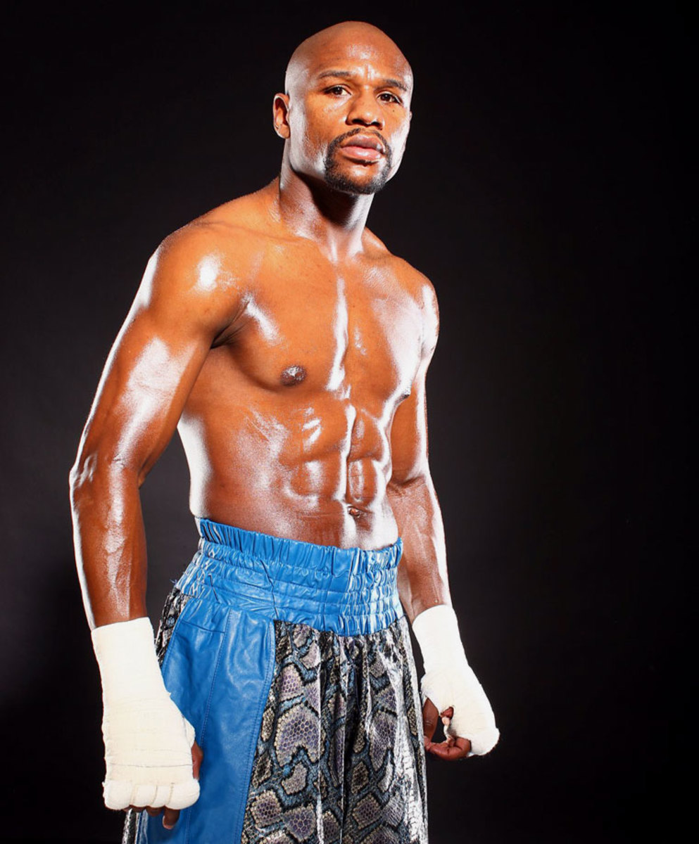 Floyd-Mayweather-X159517_TK5_00102.jpg