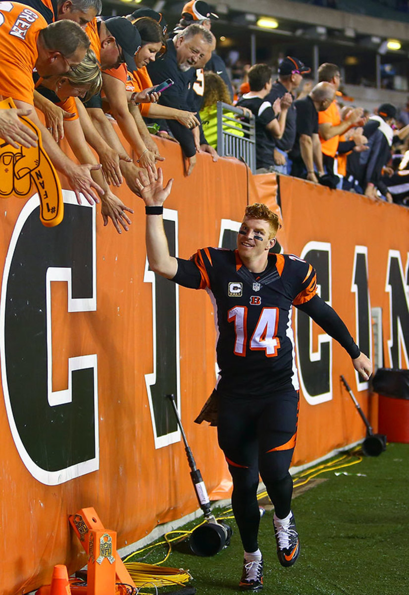 2015-Cincinnati-Bengals-Andy-Dalton-Week-9.jpg