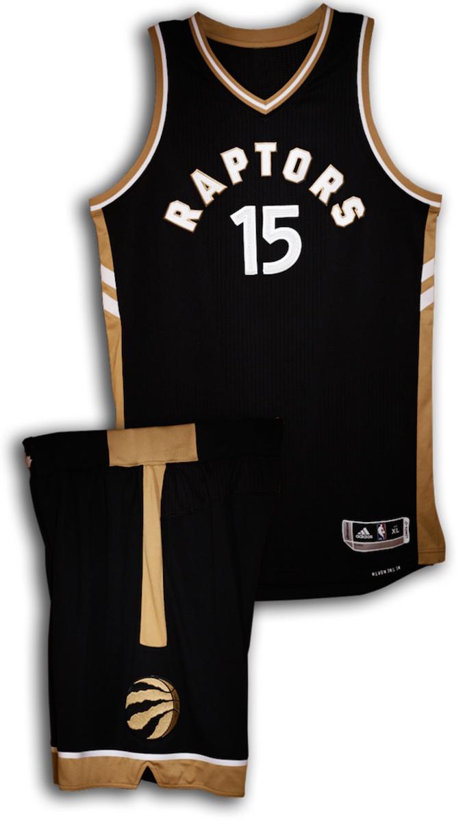 Raptors unveil new black and gold jersey (PHOTOS)