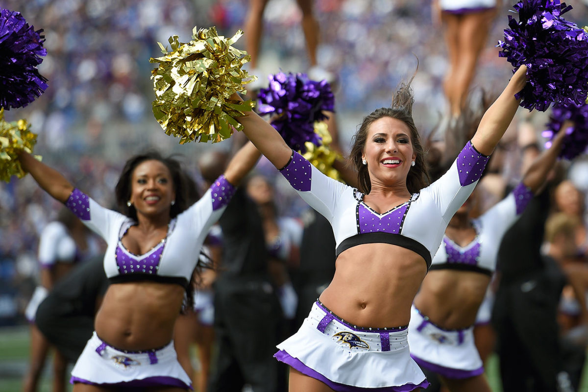 Baltimore-Ravens-cheerleaders-AP_186180769820.jpg