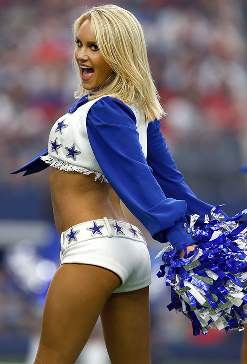 Dallas-Cowboys-cheerleaders-GettyImages-490374866_master.jpg