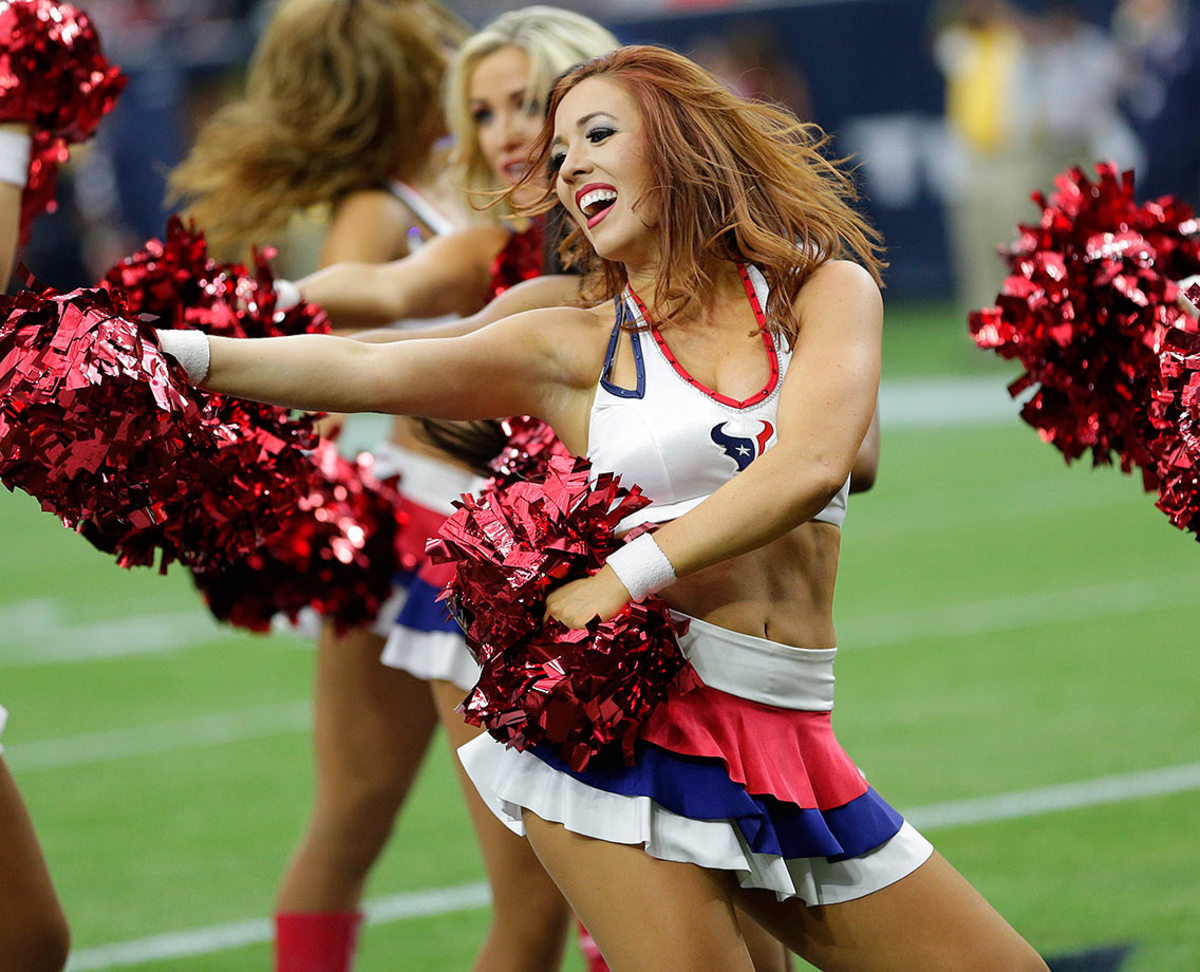 Houston-Texans-cheerleaders-AP_793429828007.jpg