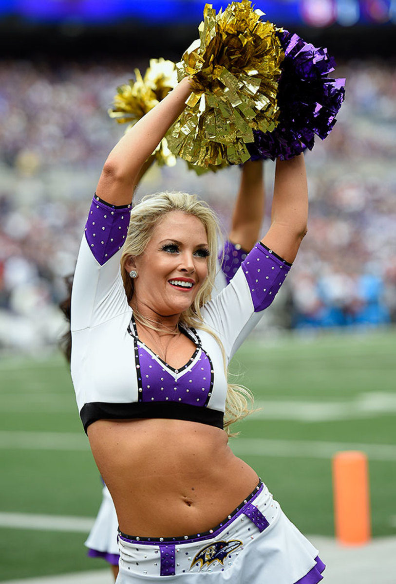 Baltimore-Ravens-cheerleaders-AP_550388487235.jpg