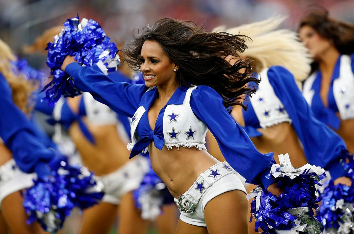 Dallas-Cowboys-cheerleaders-AP_54662051241.jpg