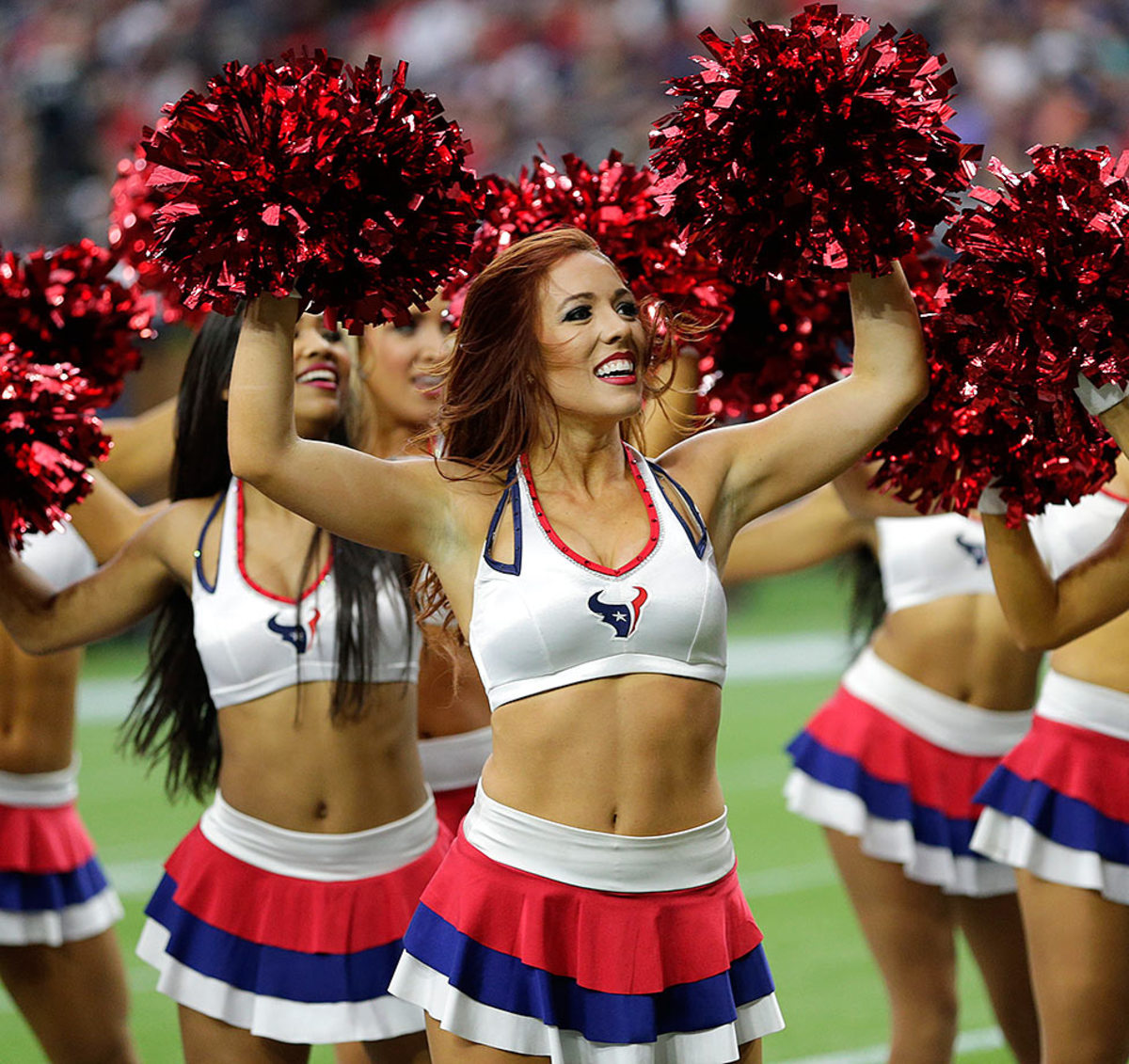 Houston-Texans-cheerleaders-AP_597155125216.jpg