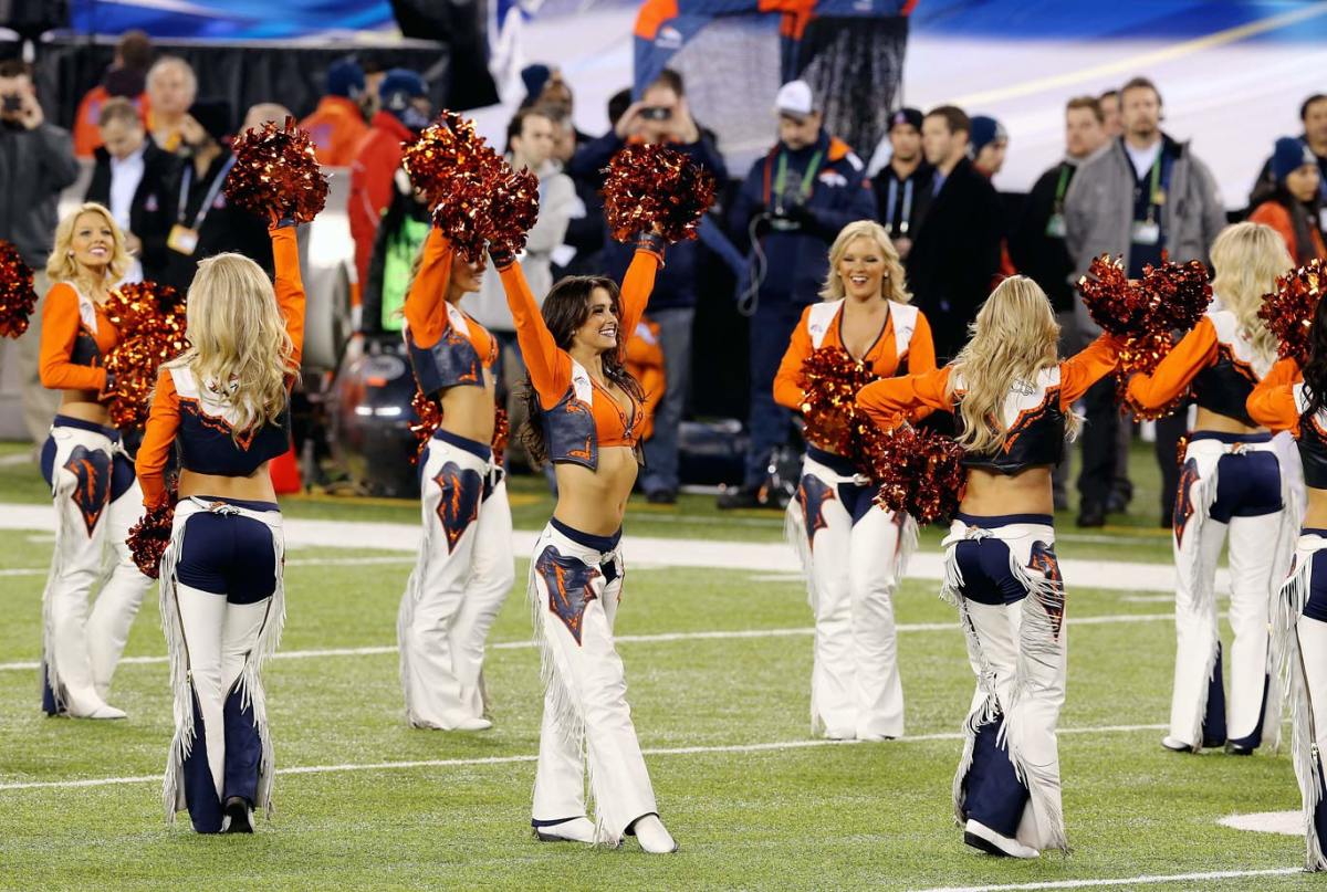 2014-Super-Bowl-XLVIII-Denver-Broncos-cheerleaders.jpg