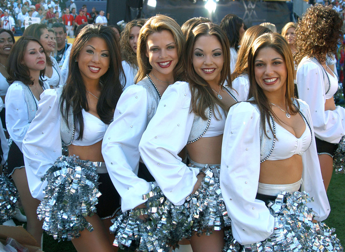 2003-raiders-cheerleaders.jpg