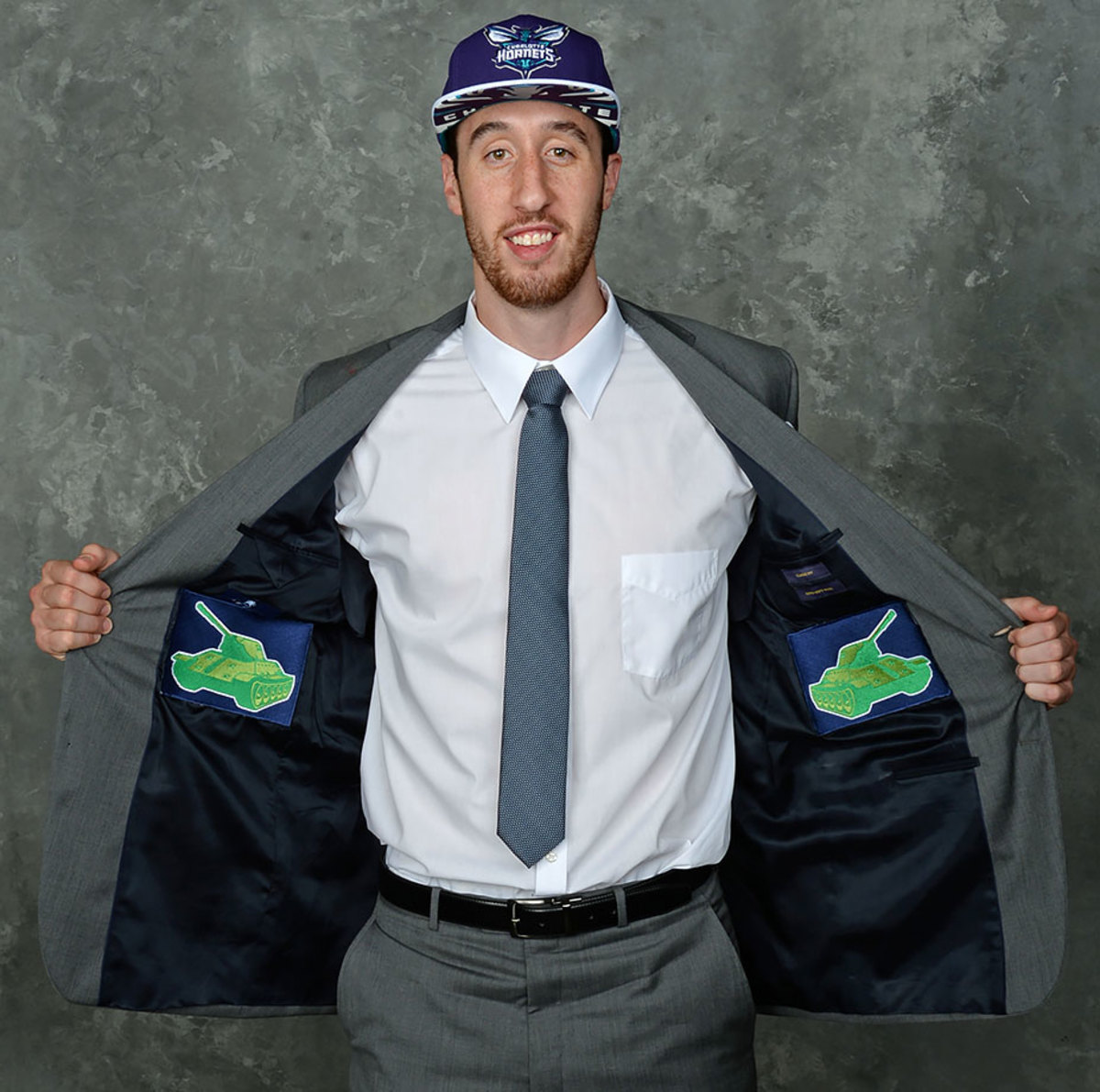 2015-NBA-Draft-fashion-Frank-Kaminsky.jpg