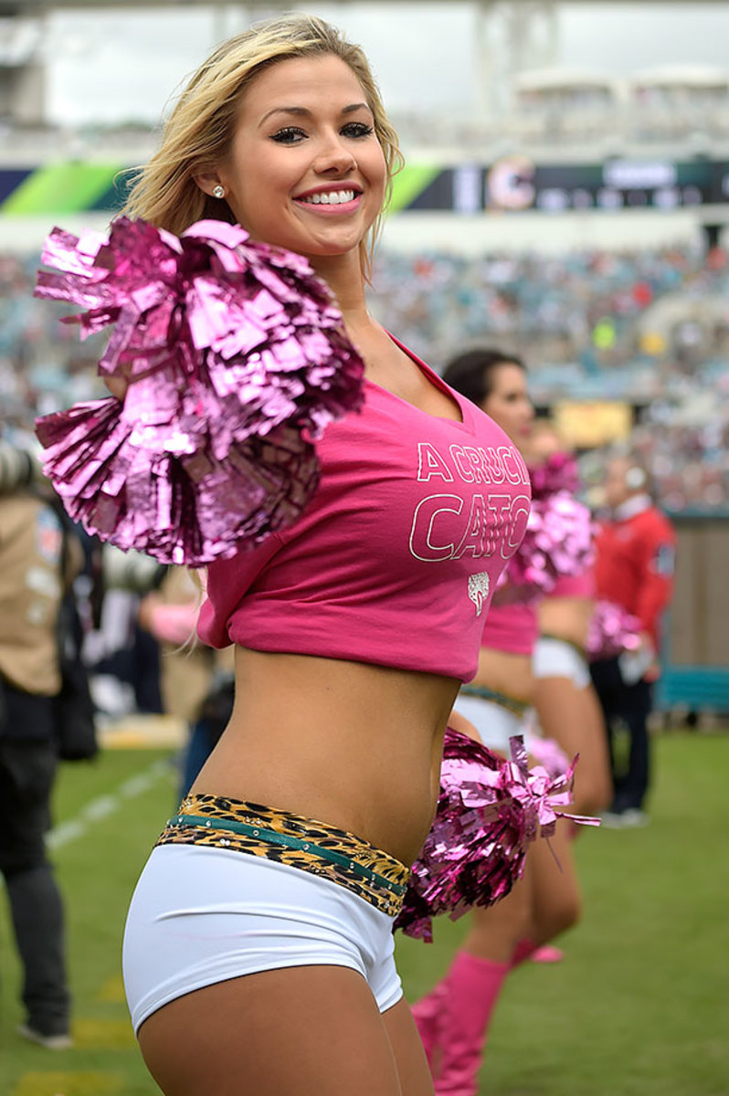 Jacksonville-Jaguars-ROAR-cheerleaders-AP_394406813164.jpg
