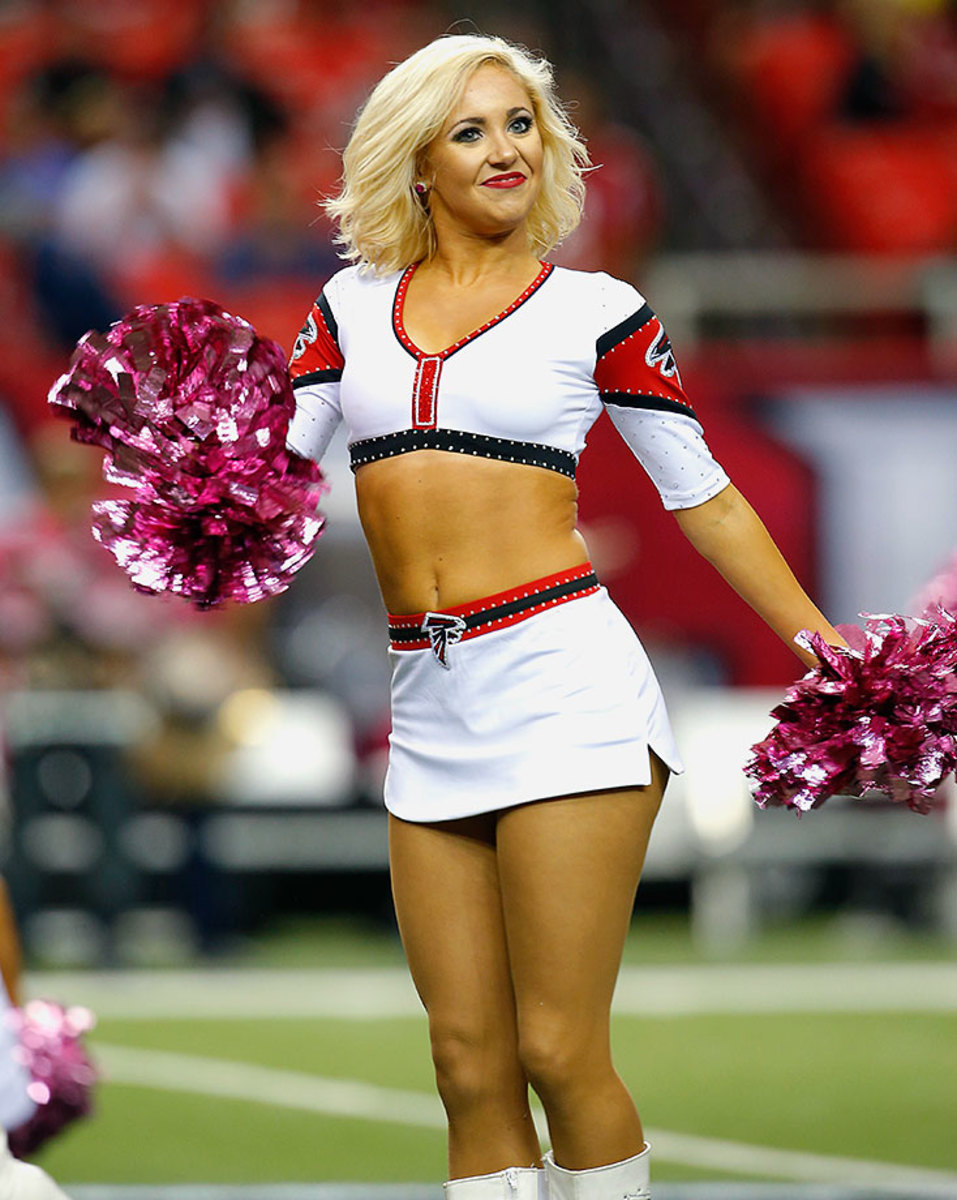 Atlanta-Falcons-cheerleaders-488151004_0437_Texans_at_Falcons.jpg