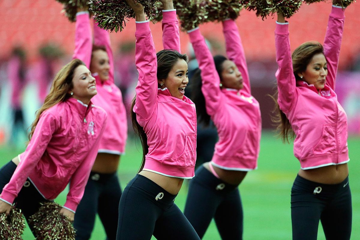 Washington-Redskins-cheerleaders-AP_762893120307.jpg