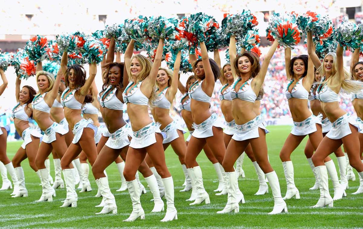 Miami-Dolphins-cheerleaders-GettyImages-491323548_master.jpg
