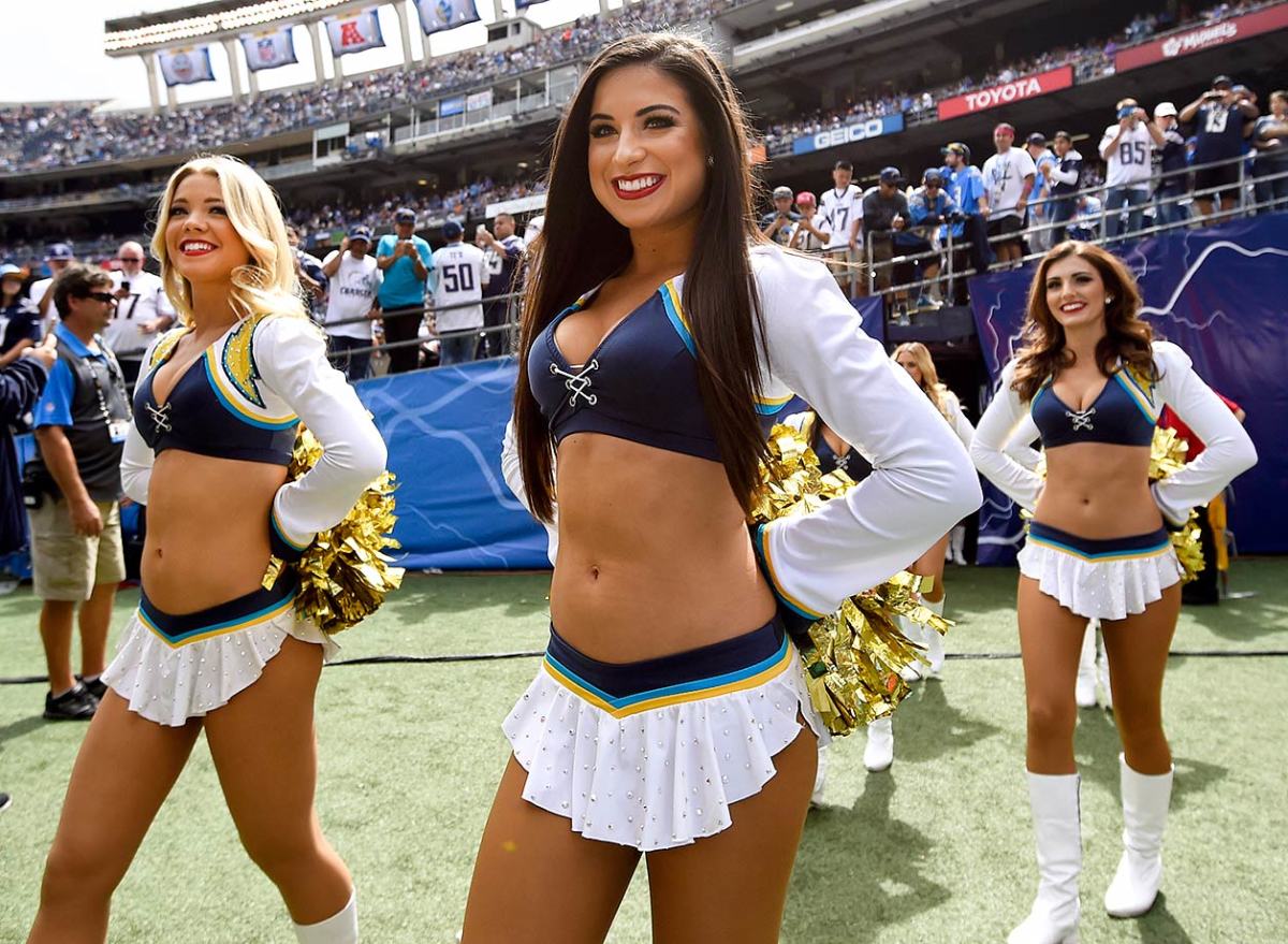 San-Diego-Charger-Girls-cheerleaders-AP_490650705896.jpg
