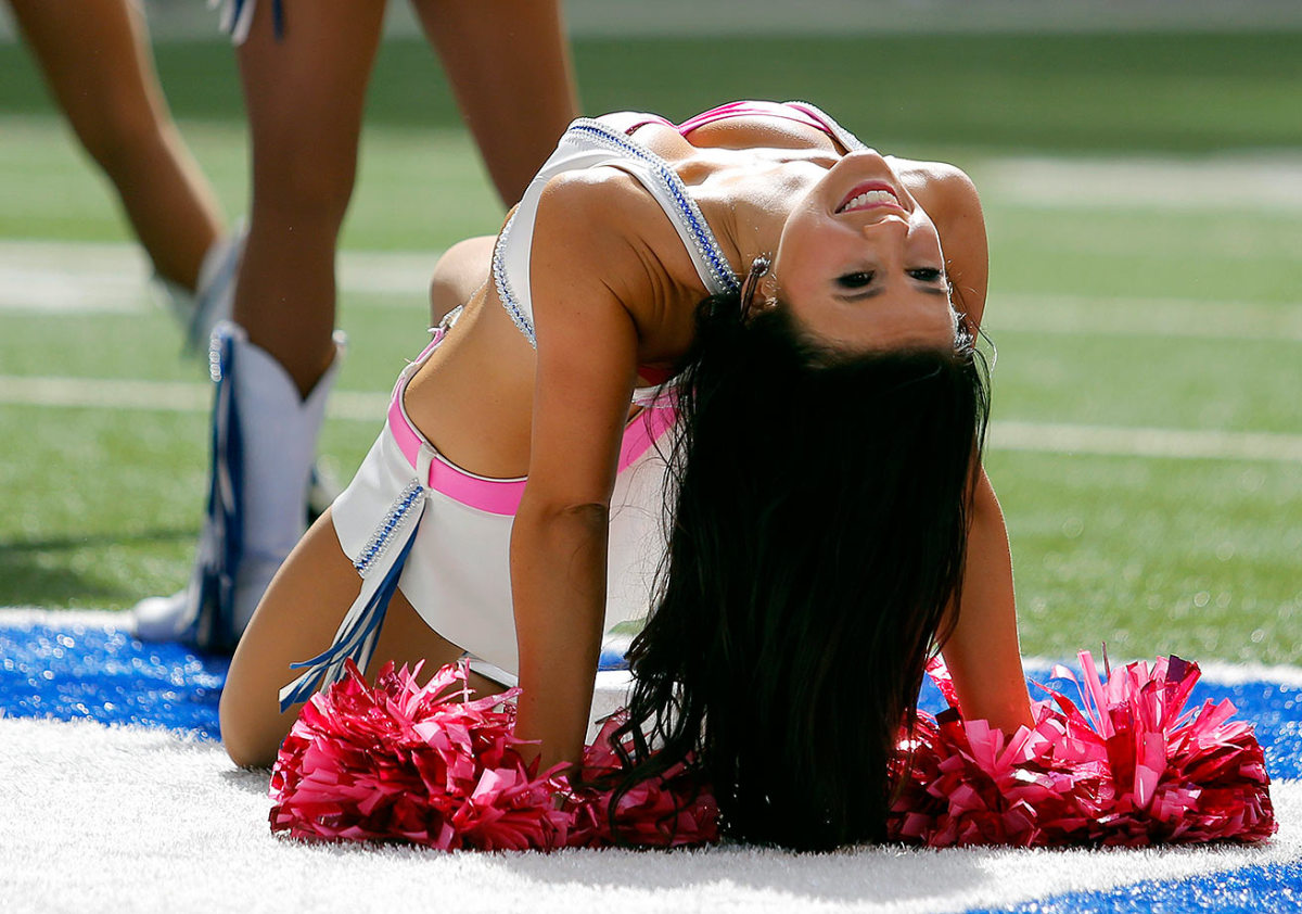 Indianapolis-Colts-cheerleaders-DBF15100420_Jaguars_at_Colts-10_4_15.jpg