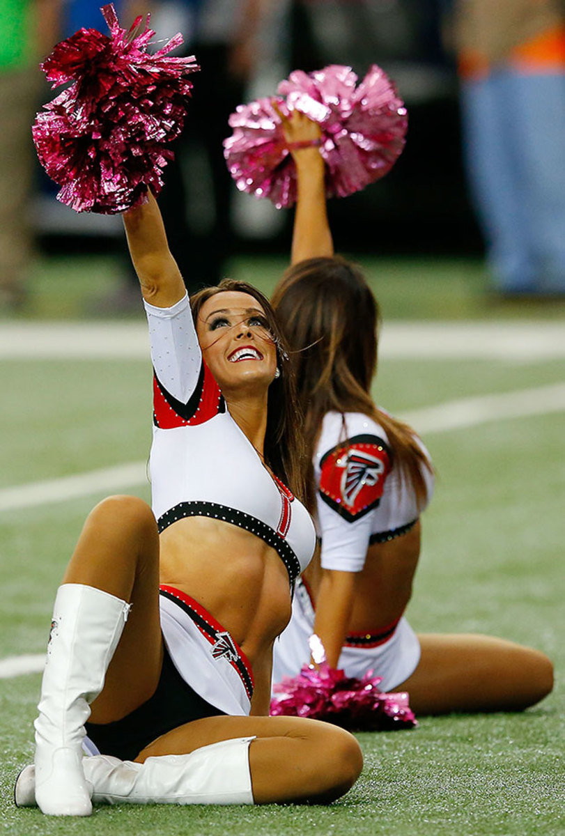 Atlanta-Falcons-cheerleaders-491323894.jpg