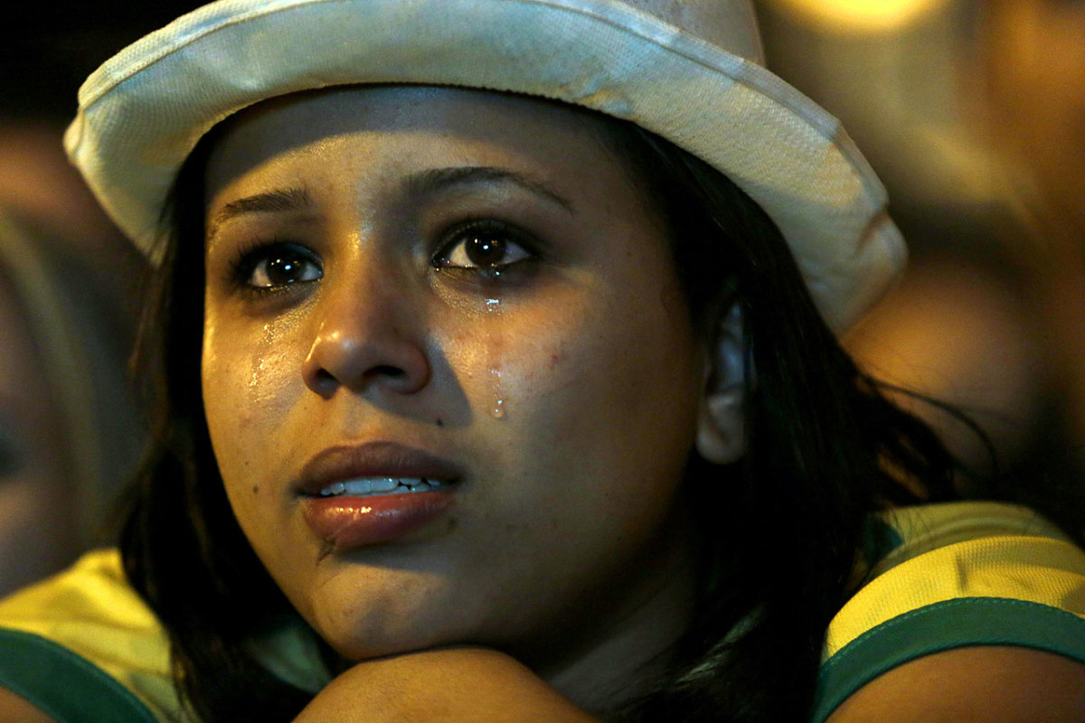 sad-brazil-fan-432e14c993e74fdcba6757134922629f-0.jpg