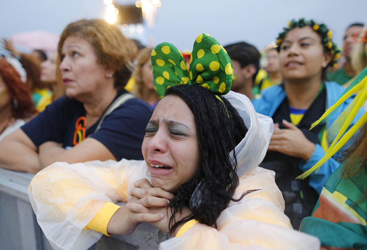 sad-brazil-fans-a34034974ec94994a477f9e64bea18b6-0.jpg