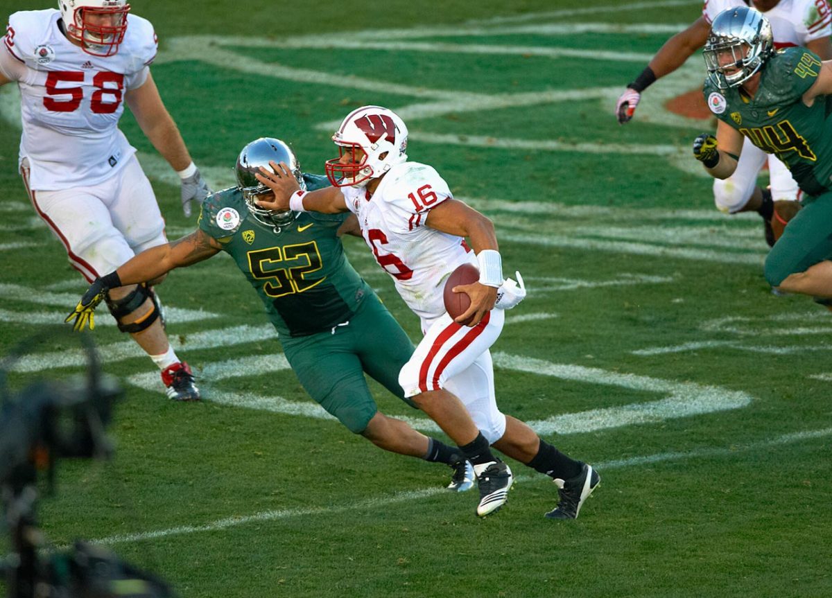 2012-0102-Rose-Bowl-Russell-Wilson-opy2-251662.jpg