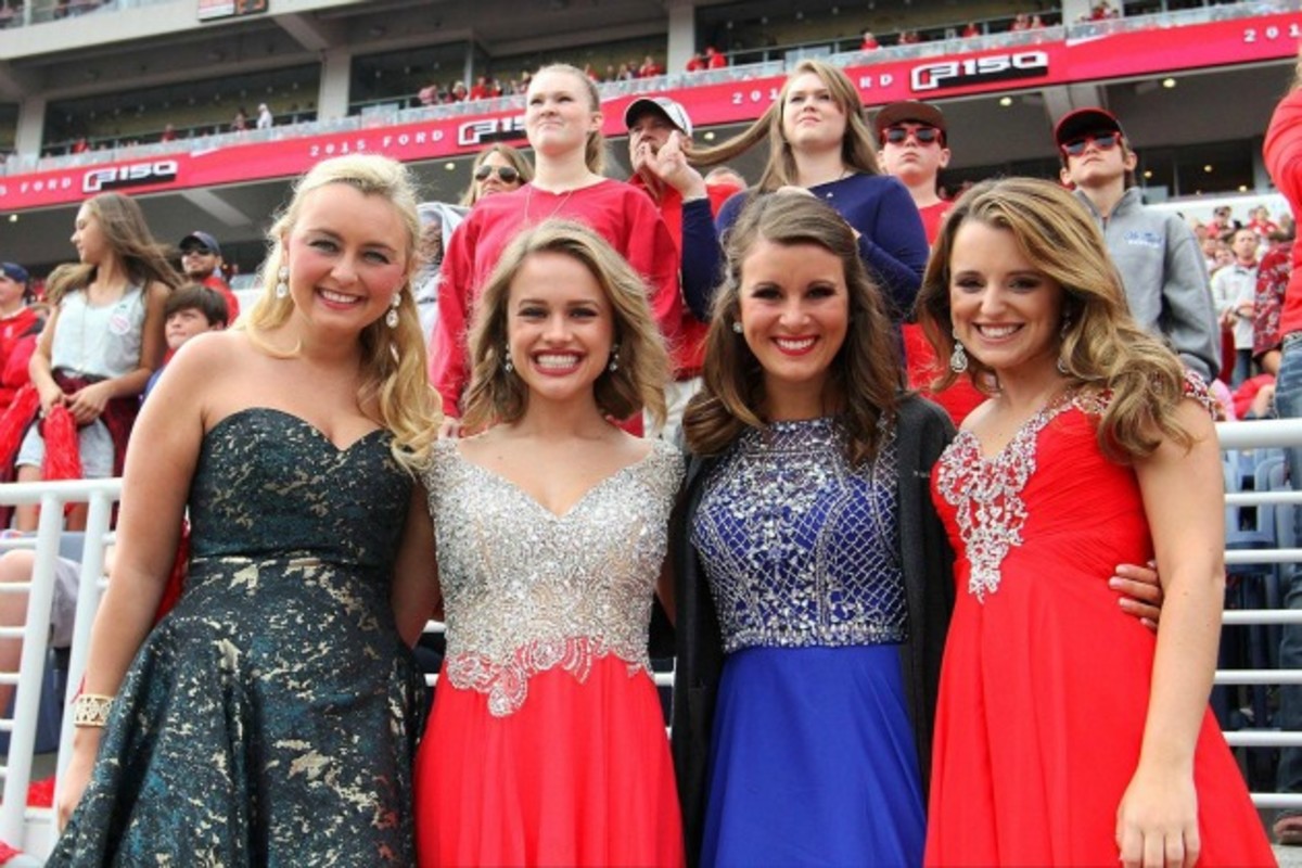 OleMiss-fans-formal_0.jpg