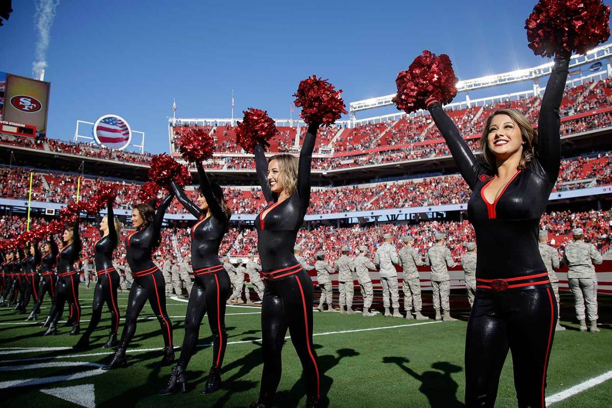 San-Francisco-49ers-Gold-Rush-cheerleaders-AP_556508001221.jpg