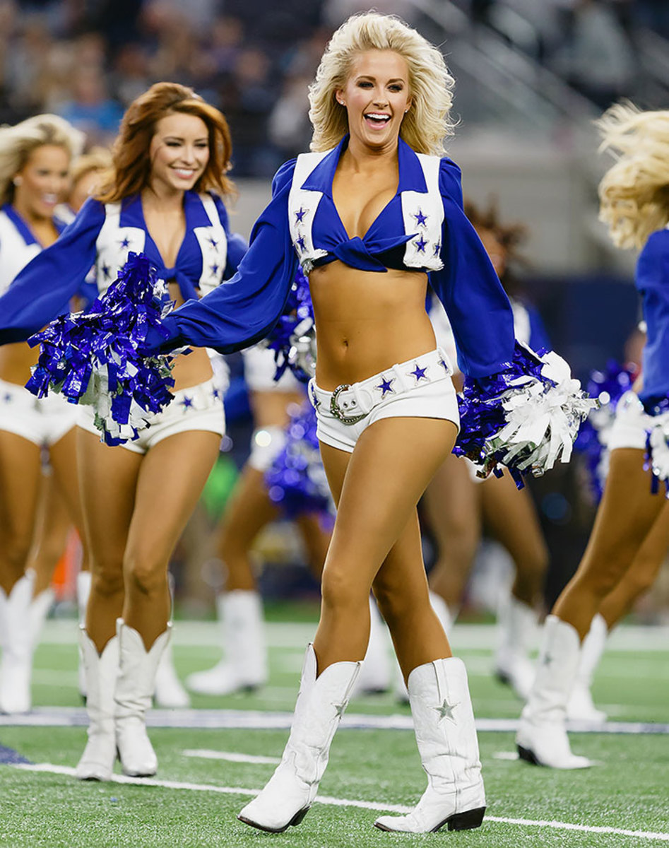 Dallas-Cowboys-cheerleaders-CEY151126176_Panthers_AT_Cowboys.jpg