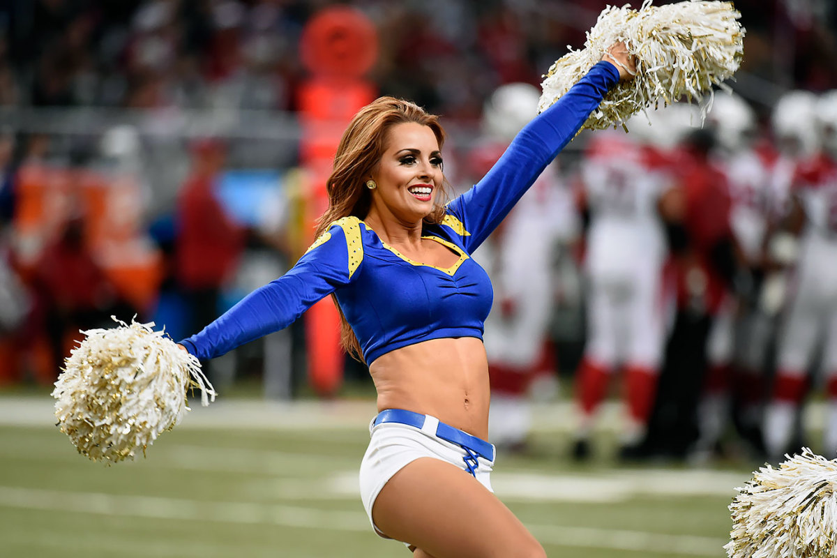St-Louis-Rams-cheerleaders-AP_600868964709.jpg