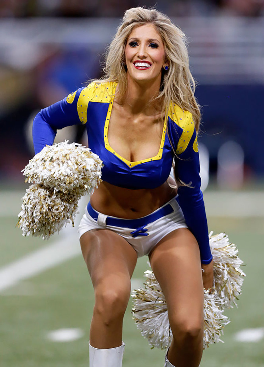 St-Louis-Rams-cheerleaders-AP_134285116087.jpg