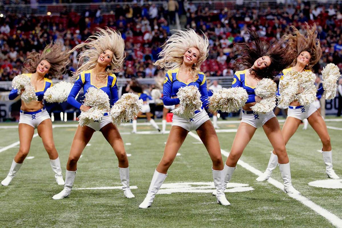 St-Louis-Rams-cheerleaders-AP_558550434152.jpg
