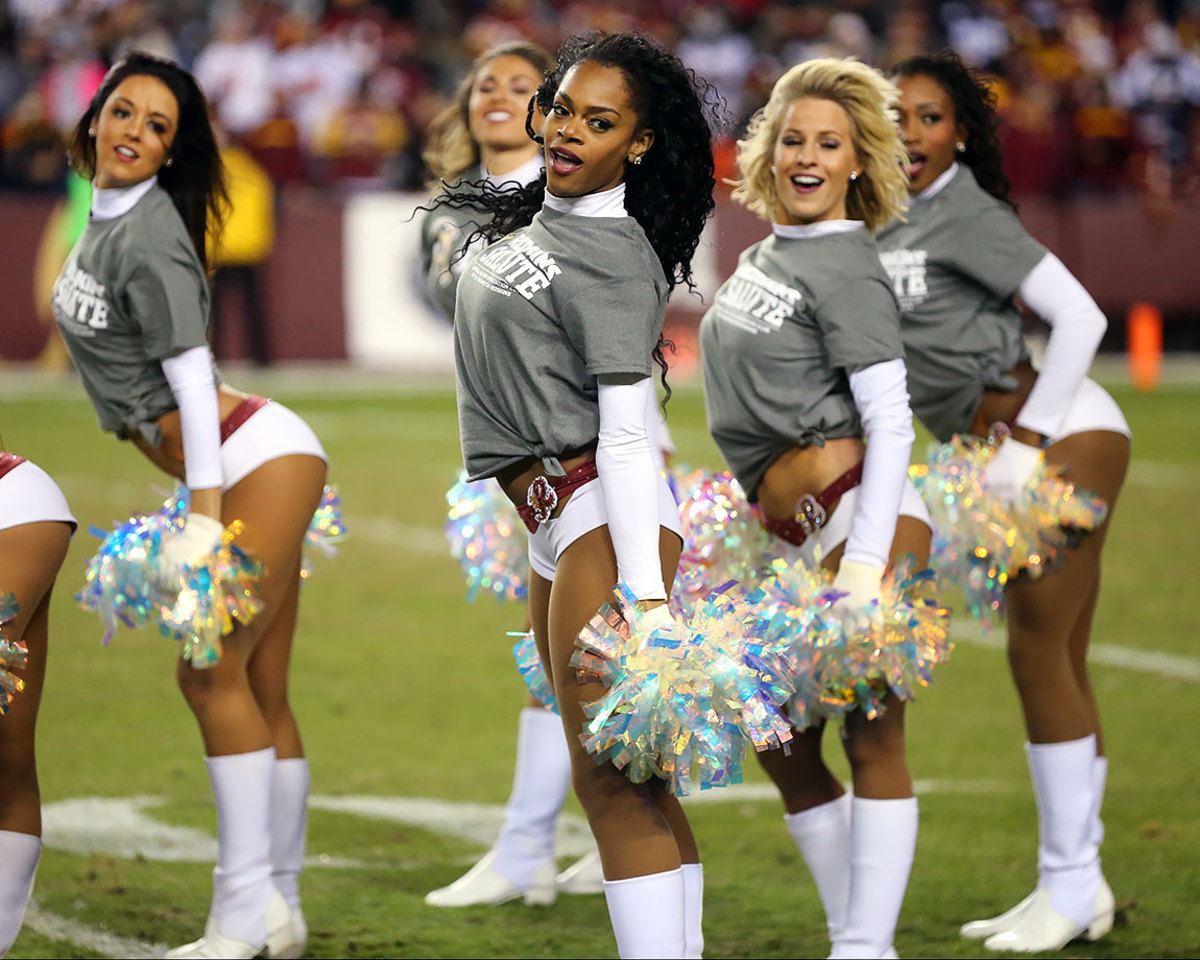 Washington-Redskins-cheerleaders-BEA_2294A.jpg