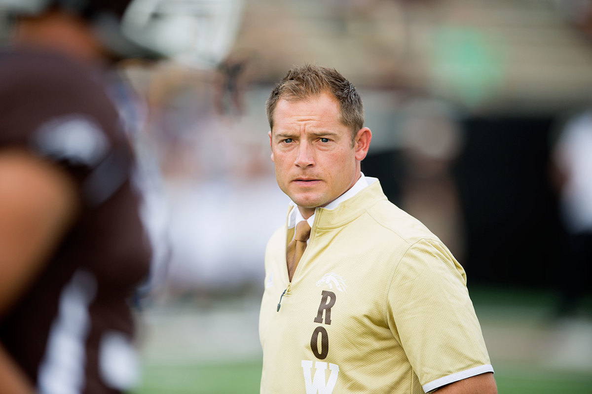 PJ-Fleck-Western-Michigan-X159858_TK3_6912.jpg