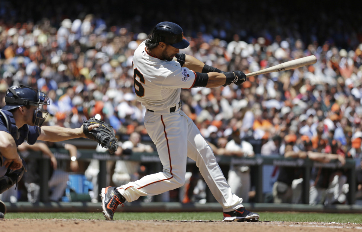 Giants snap 9game home skid with 62 win over Mariners Sports