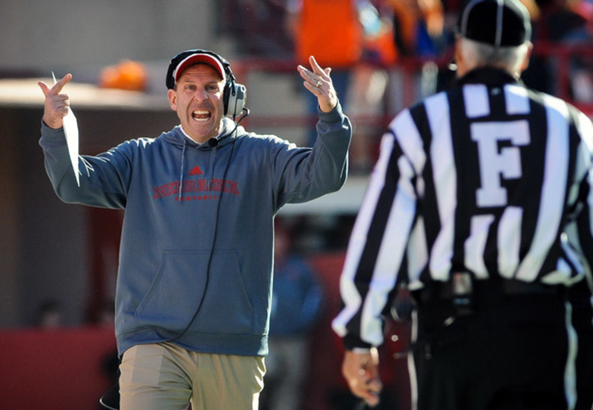 pelini-yelling.jpg
