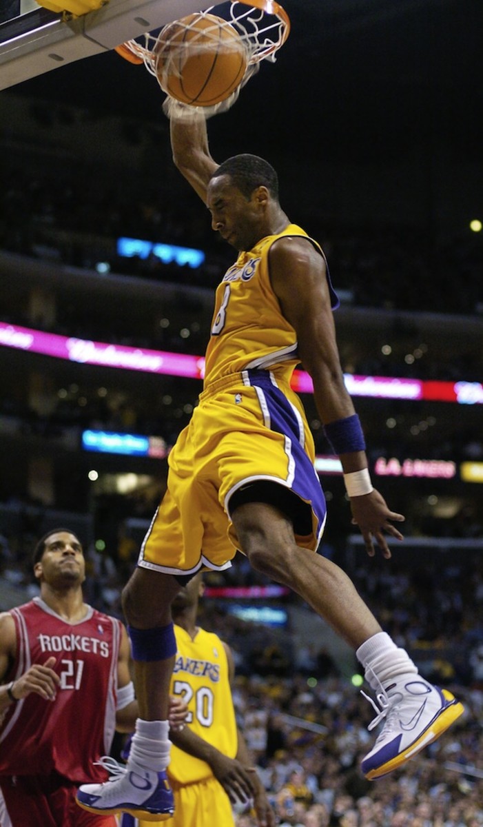 kobe-bryant-is-no-longer-great-dunk.jpg