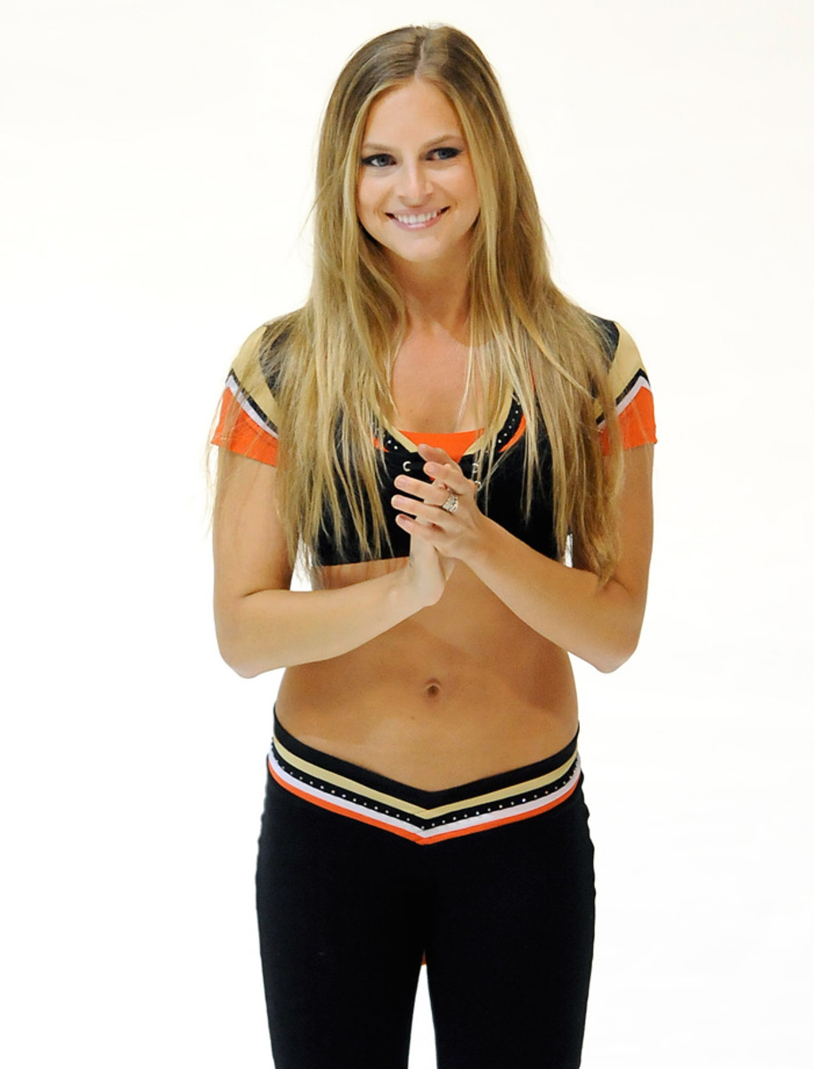 Anaheim-Ducks-Power-Players-Ice-Girls-506142059912_Coyotes_at_Ducks.jpg