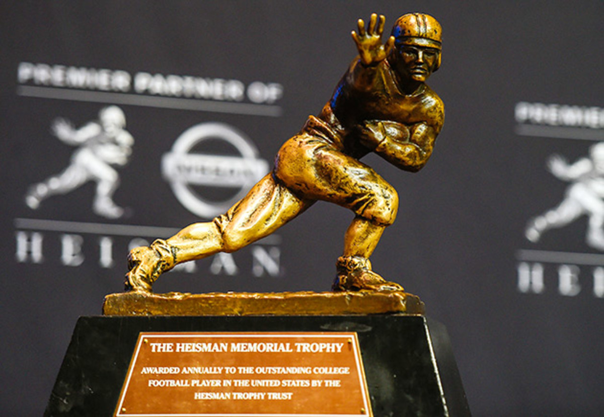 heisman-trophy-derrick-henry-christian-mccaffrey-deshaun-watson.jpg