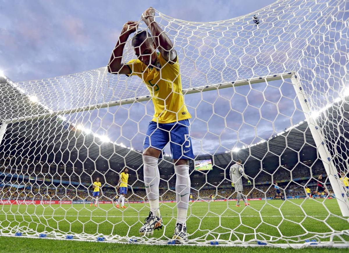 Fernandinho-Brazil-Germany-World-Cup.jpg