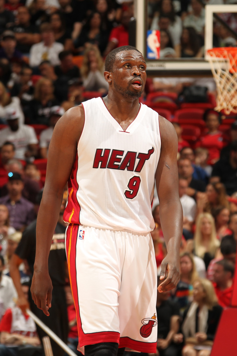 Luol Deng staying with Heat, optsin for 10.1 million