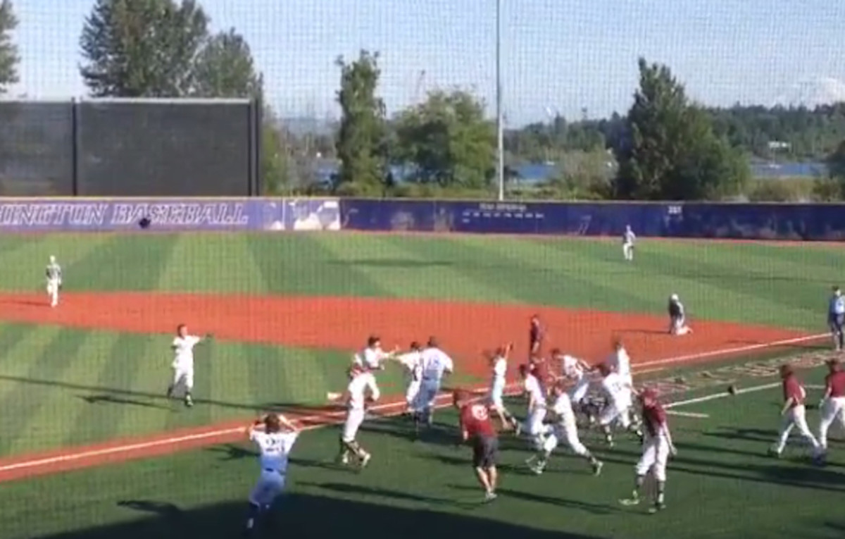 Crazy finish caps Washington high school baseball state title Sports