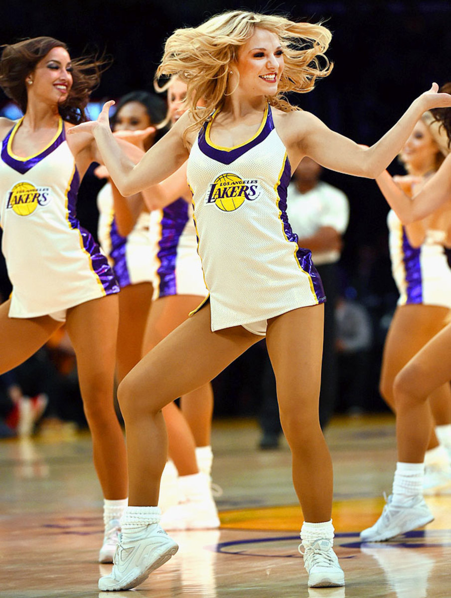Los-Angeles-Laker-Girls-X158926_TK1_1147.jpg