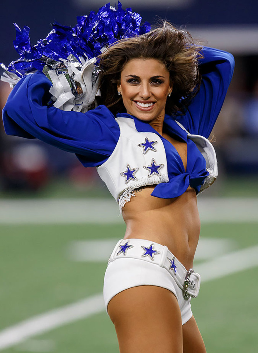 Dallas-Cowboys-cheerleaders-CAM151108018_Eagles_v_Cowboys.jpg