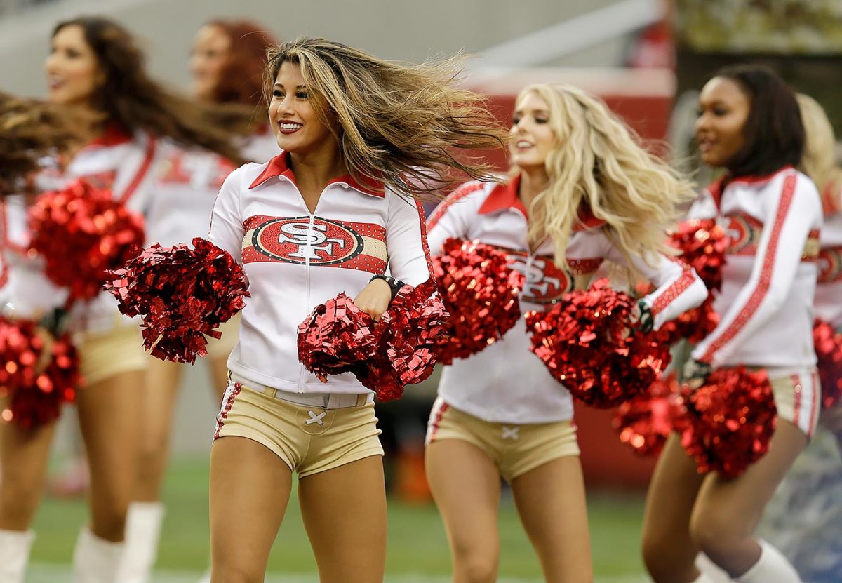 San-Francisco-49ers-Gold-Rush-cheerleaders-AP_319868771043.jpg