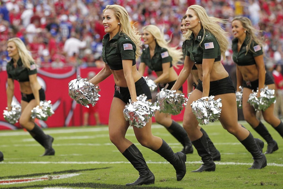 Tampa-Bay-Buccaneers-cheerleaders-CCX_11082015_0495_NYG_v_TBB.jpg